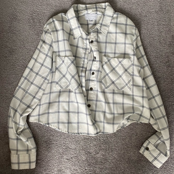cropped button up shirt kendall & kylie collection - Picture 1 of 2